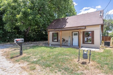 309 W 4th St, Weatherford, TX 76086 - photo 3