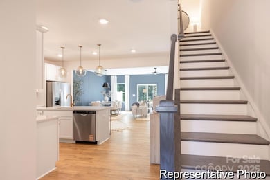 11619 Sapsucker Ln unit 65, Charlotte, NC 28215 - photo 3