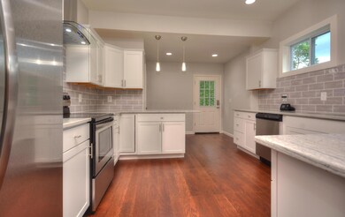 Kitchen (3)