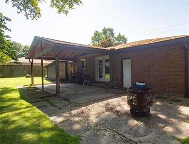 6214 W Main St, Maryville, IL 62062 - photo 7