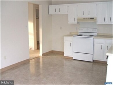 136 Fox Dr, Newark, DE 19713 - photo 5