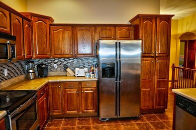 Kitchen 2.jpg