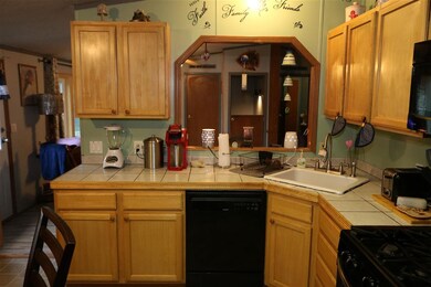 261 Starbuck Rd, Pomfret, VT 05084 - photo 4