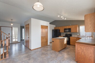 1021 N Wilcox St, Medical Lake, WA 99022 - photo 4