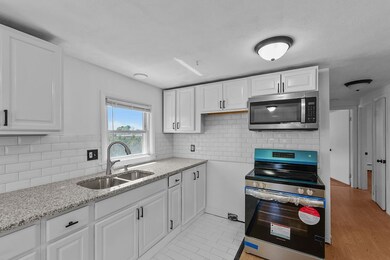 231 Hyde St unit 2, Cranston, RI 02920 - photo 4