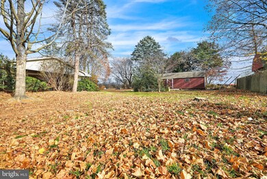 1074 Lumber St, Middletown, PA 17057 - photo 5