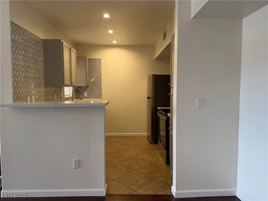 6650 W Warm Springs Rd unit 2154, Las Vegas, NV 89118 - photo 4