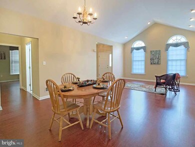 808 Persimmon Ln unit V142, Langhorne, PA 19047 - photo 4