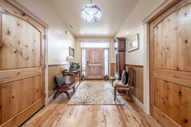 24 Pebble Creek Rd-Entry