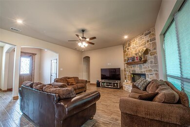 153 Altom Rd, Springtown, TX 76082 - photo 4