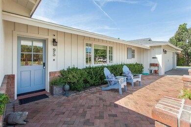 Front courtyard & patio