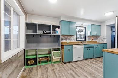 2008 E Nebraska Ave, Spokane, WA 99208 - photo 3