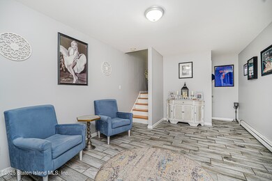 11 Seguine Place, Staten Island, NY 10312 - photo 4