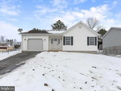 33 Grove Farm Ln, Martinsburg, WV 25404 - photo 3