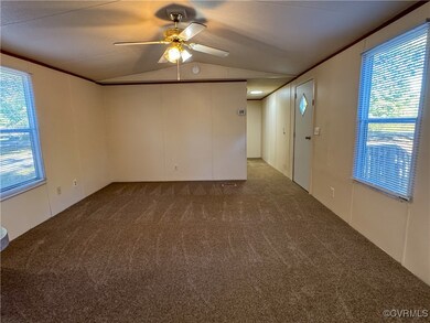 5015 Middle Rd unit 3, Prince George, VA 23875 - photo 3