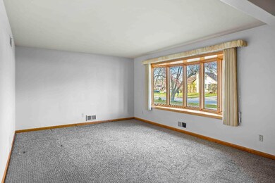 3310 Wirth Rd, Highland, IN 46322 - photo 2