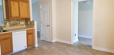 2 Short Vine St, Crawfordville, FL 32327 - photo 6