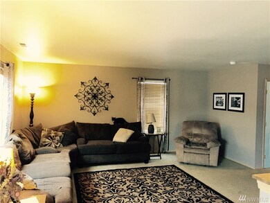 1209 Riddell Ave NE, Orting, WA 98360 - photo 5