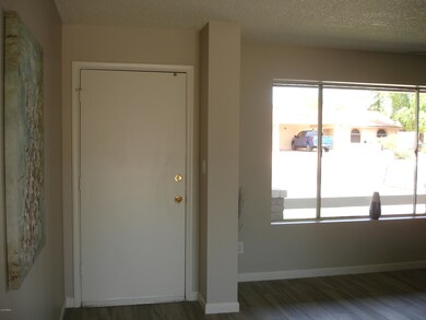 7555 W Mackenzie Dr, Phoenix, AZ 85033 - photo 5