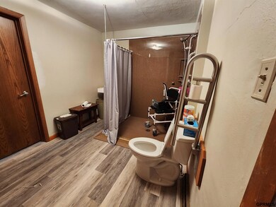 406 W Fulton St, Hooper, NE 68031 - photo 7