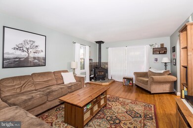 5836 Mineral Hill Rd, Sykesville, MD 21784 - photo 4