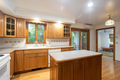 206 Highland St, Great Barrington, MA 01230 - photo 4