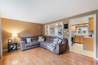 29 Prescott St, Haverhill, MA 01832 - photo 2