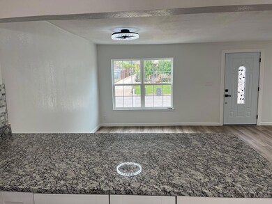 2910 NW 28th St, Fort Worth, TX 76106 - photo 5