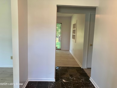 1512 Cypress Dr, Radcliff, KY 40160 - photo 7