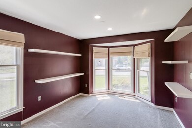 9348 Creekview Dr, Laurel, MD 20708 - photo 5