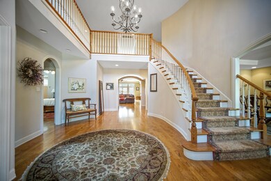 2437 Ravisloe Ln, Homewood, IL 60430 - photo 2