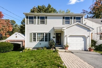 189 Laurelton St, Springfield, MA 01109 - photo 2