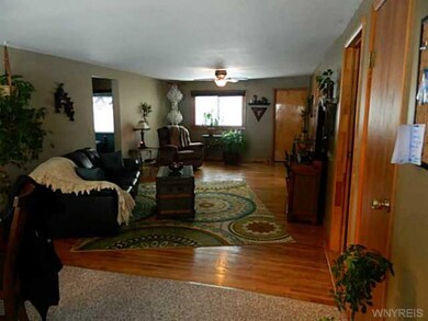 Living Room Dining room to Living room