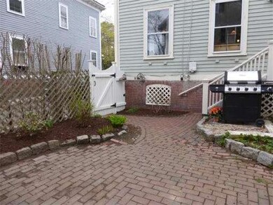 21 1/2 Broad St, Salem, MA 01970 - photo 2