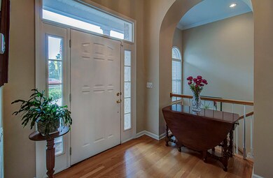 2 Foyer