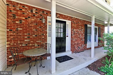 9827 Rand Dr, Burke, VA 22015 - photo 4