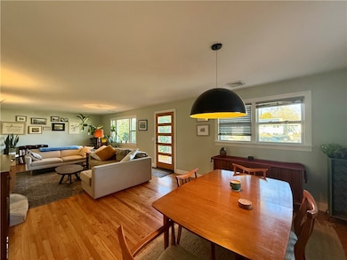 11 Holmes St, Westerly, RI 02891 - photo 7