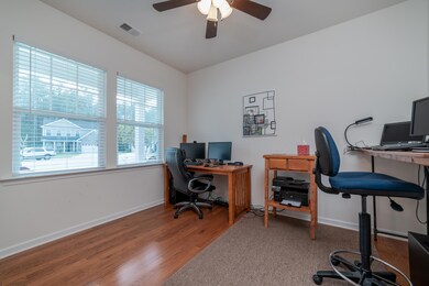 1048 Bald Cypress Dr INT FA (1 of 20)