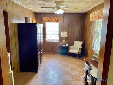 245 Fremont St, Elmore, OH 43416 - photo 5