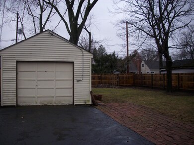 2135 garage