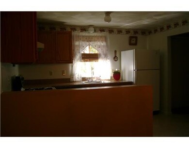 479 Providence St unit B4, Warwick, RI 02886 - photo 2