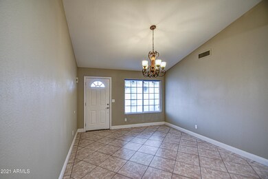 Living Room -pic 3