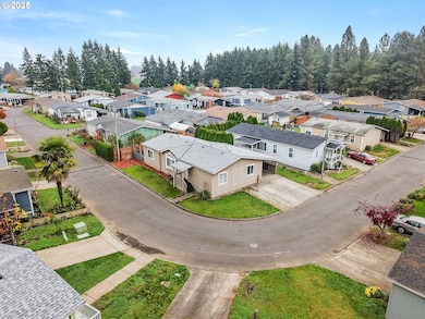 3921 Pacific Cir, Hubbard, OR 97032 - photo 2