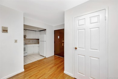 41-23 76th St unit 2B, Elmhurst, NY 11373 - photo 7