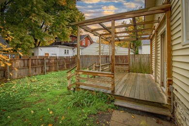1217 E Alcott-18