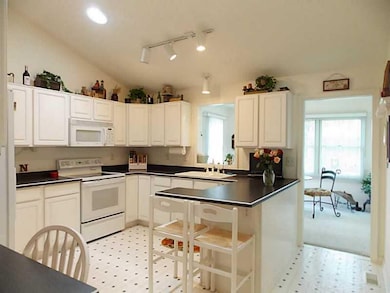 5713 Kensington Blvd unit 10, Plainfield, IN 46168 - photo 5