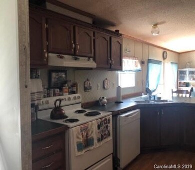 434 Clements Rd, Statesville, NC 28677 - photo 6