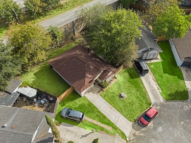 11024 Threeawn Ct, Houston, TX 77086 - photo 3