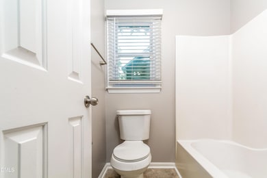 405 Hunters Ridge Dr, Fuquay Varina, NC 27526 - photo 7