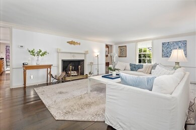 39 Downing St, Hingham, MA 02043 - photo 5